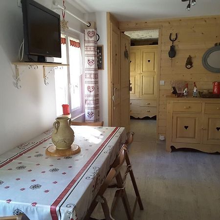 Appartement Saint Jean Montclar Екстер'єр фото